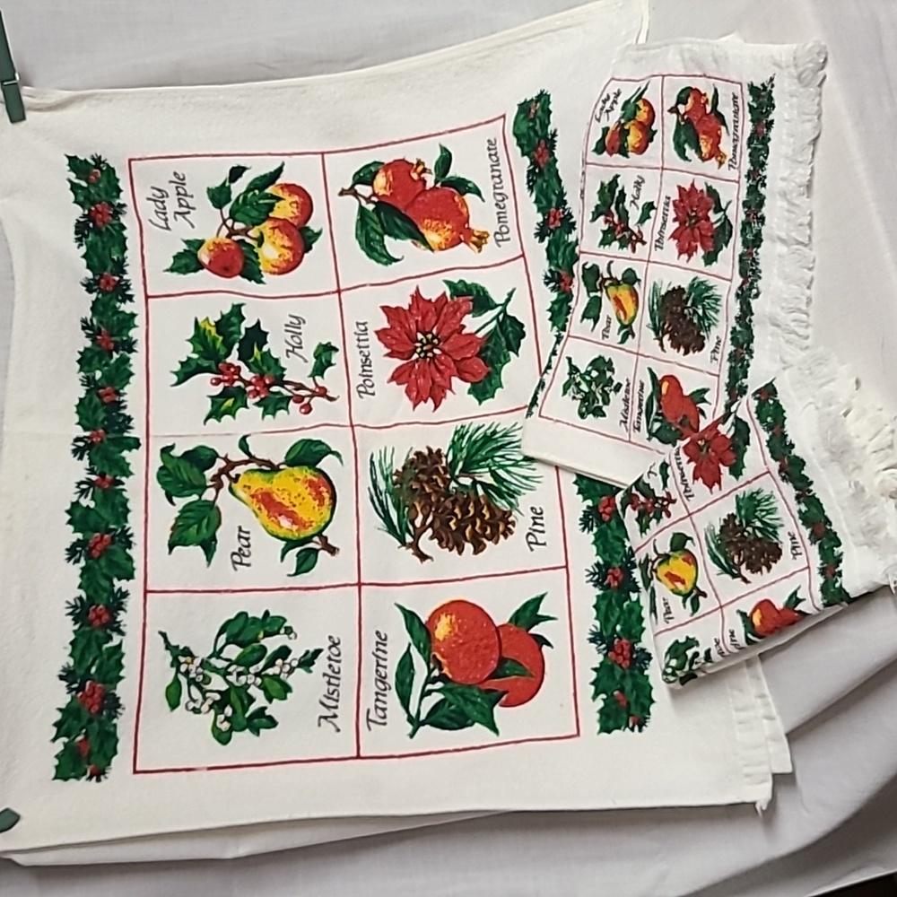 Cecil Saydah Vintage Holiday Decorative Towels Set of 3